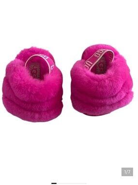 NWOT UGG BABY “fluff yeah” Vibrant Pink Fluffy Slippers